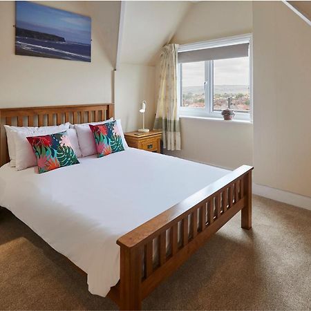 Host & Stay - The Garret Suite Уитби Экстерьер фото